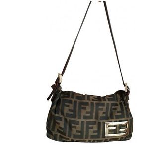 Fendi Tobacco Brown Canvas Zucca
Monogram Pattern shoulder bag
